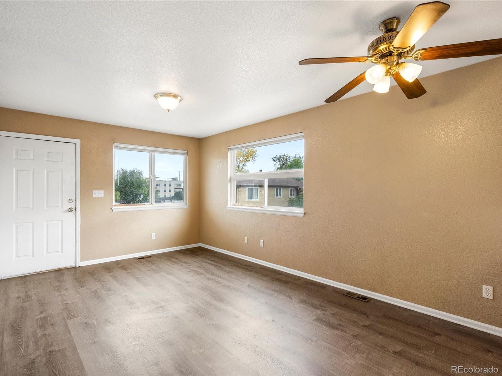 MLS Image #6 for 1243 n raleigh street,denver, Colorado