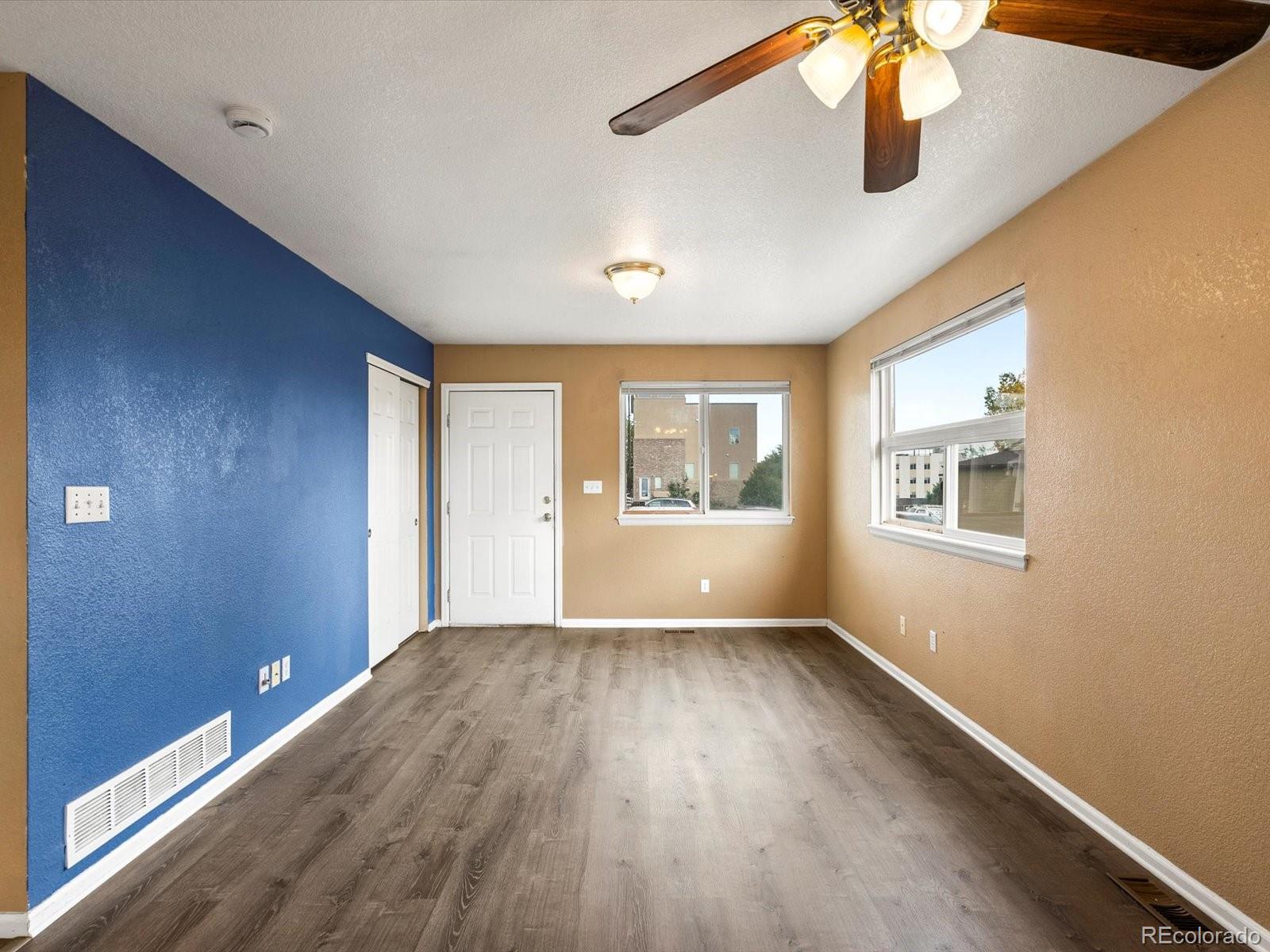 MLS Image #7 for 1243 n raleigh street,denver, Colorado