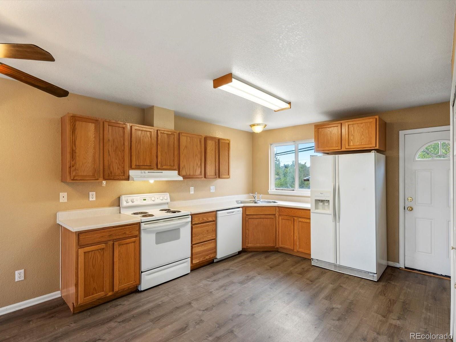 MLS Image #9 for 1243 n raleigh street,denver, Colorado