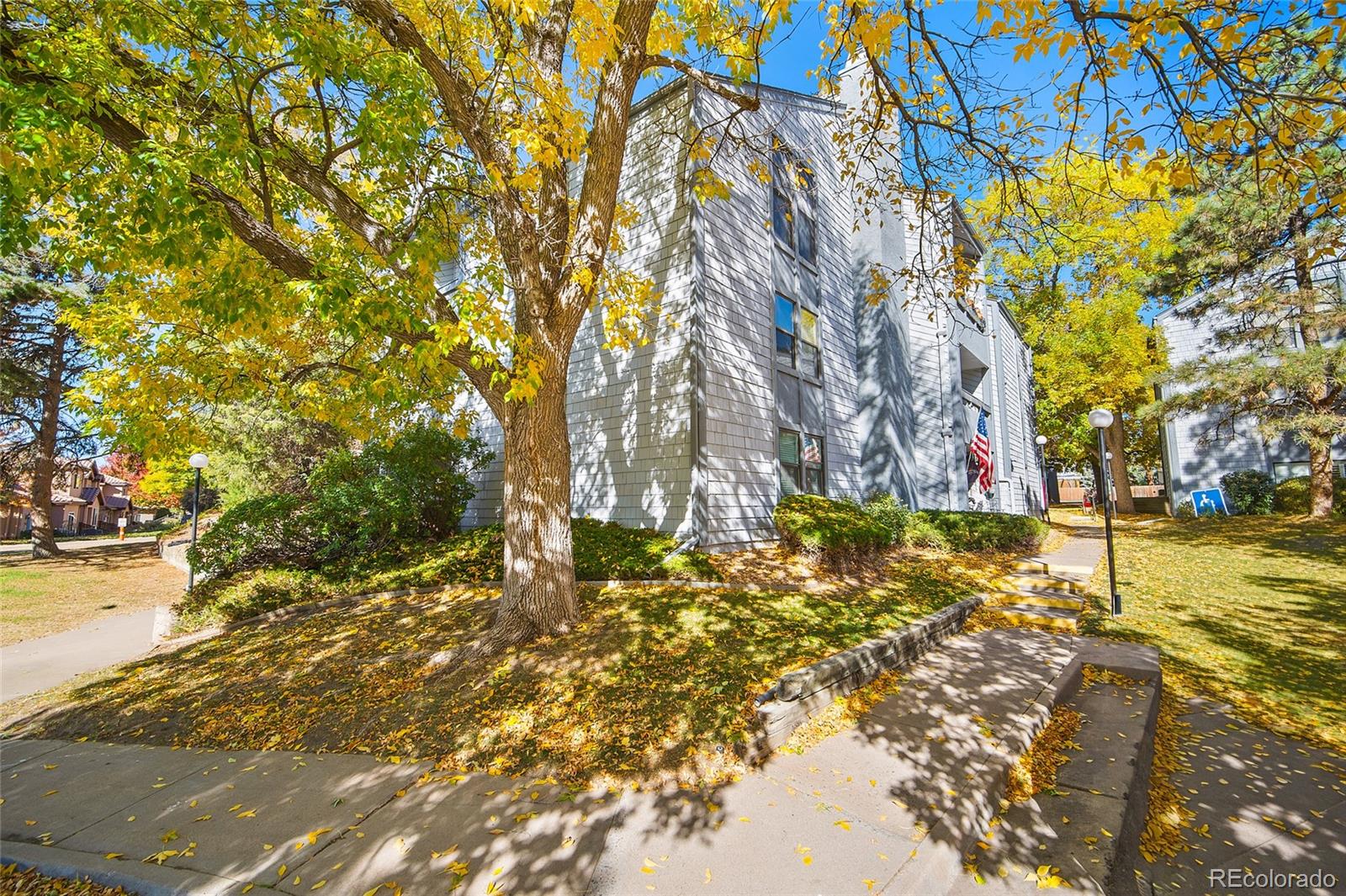 MLS Image #1 for 13982 e stanford circle n02,aurora, Colorado