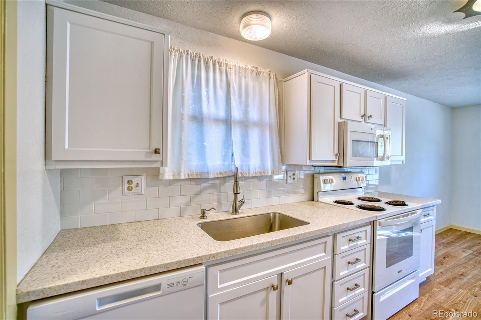 MLS Image #14 for 620  independence drive,longmont, Colorado