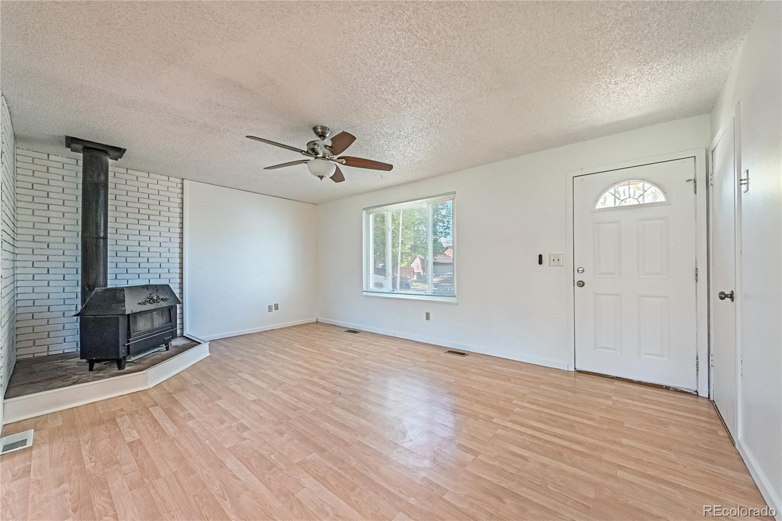 MLS Image #3 for 16879 e amherst avenue,aurora, Colorado