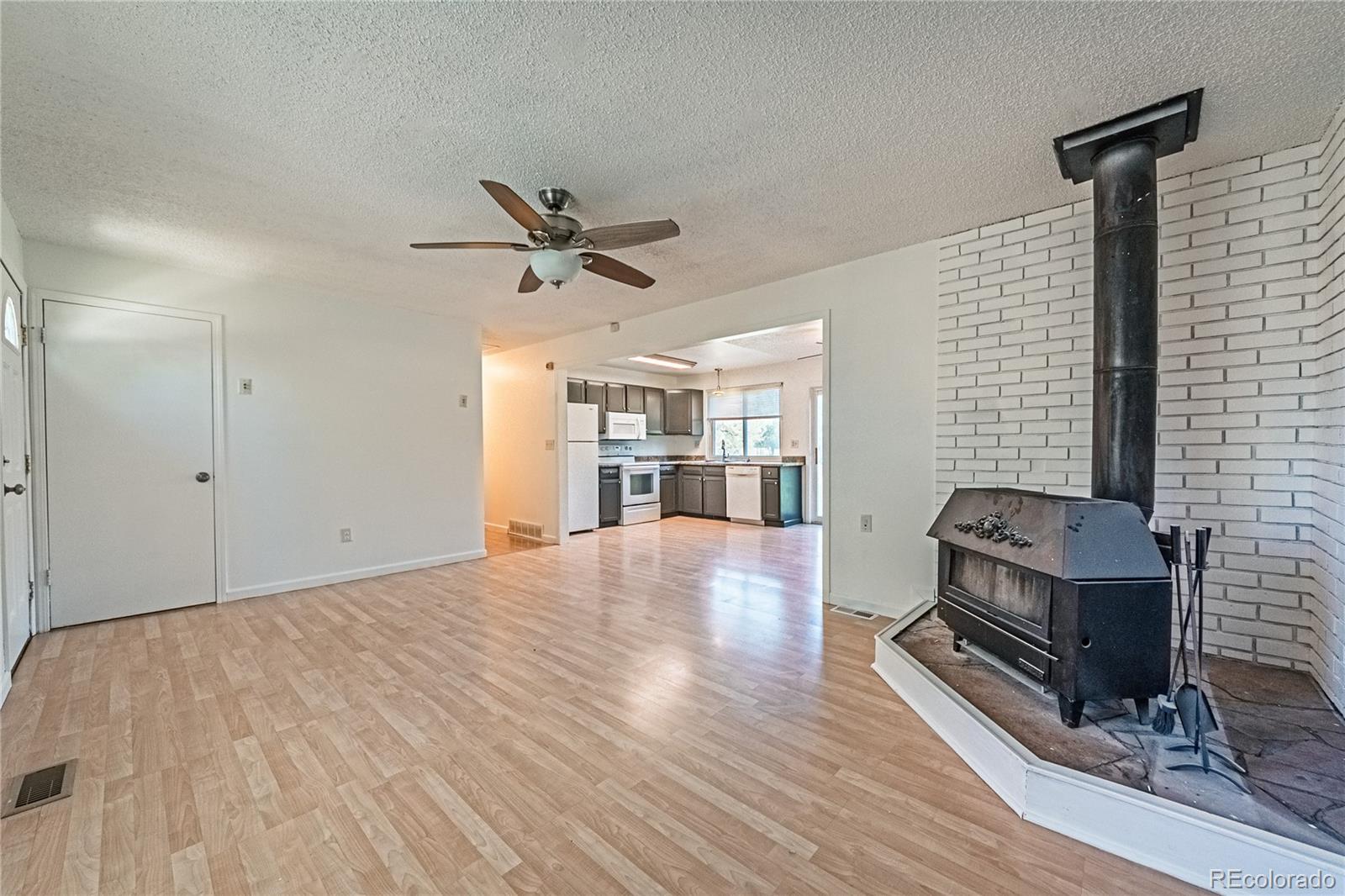 MLS Image #4 for 16879 e amherst avenue,aurora, Colorado