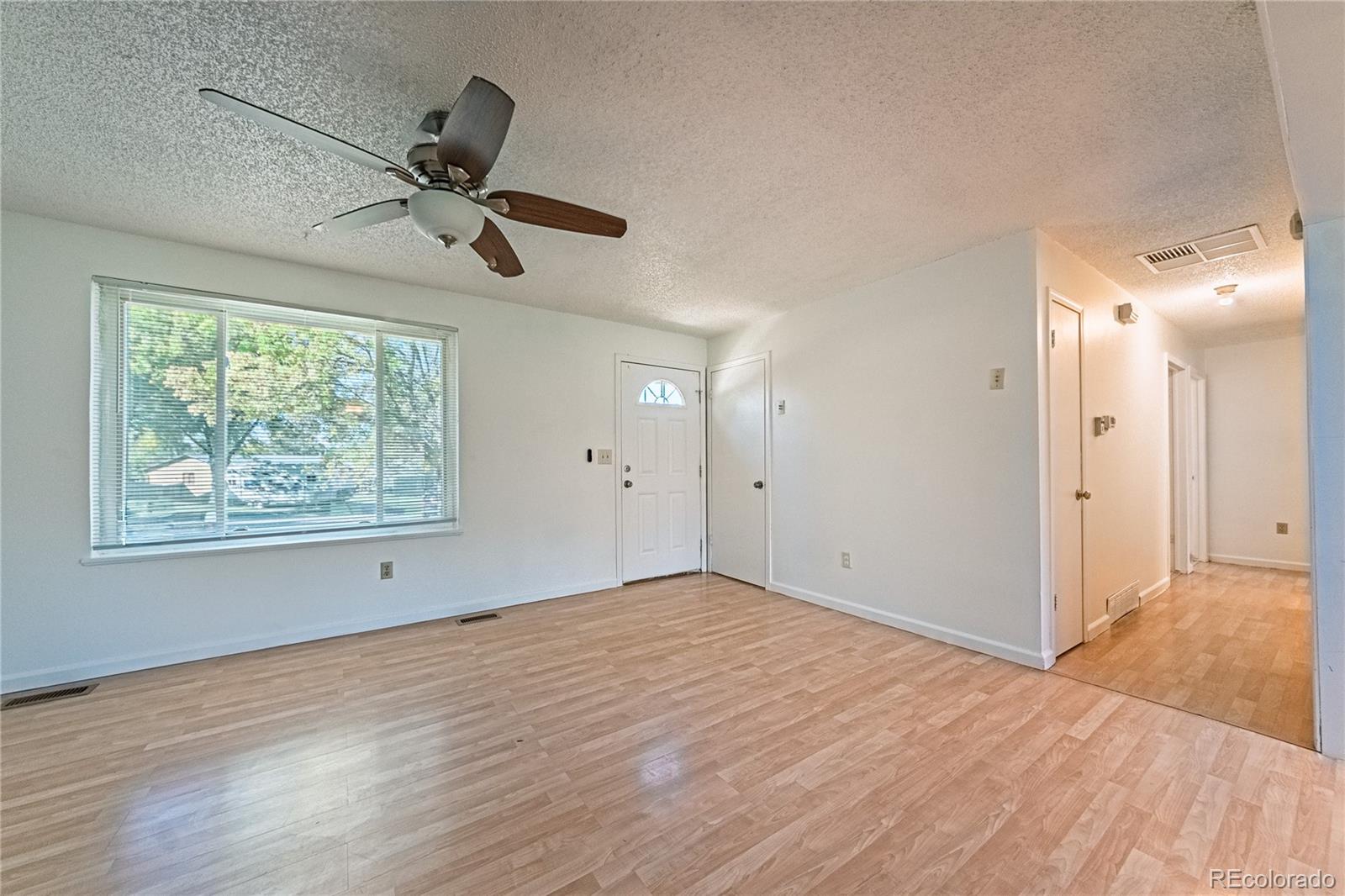 MLS Image #5 for 16879 e amherst avenue,aurora, Colorado