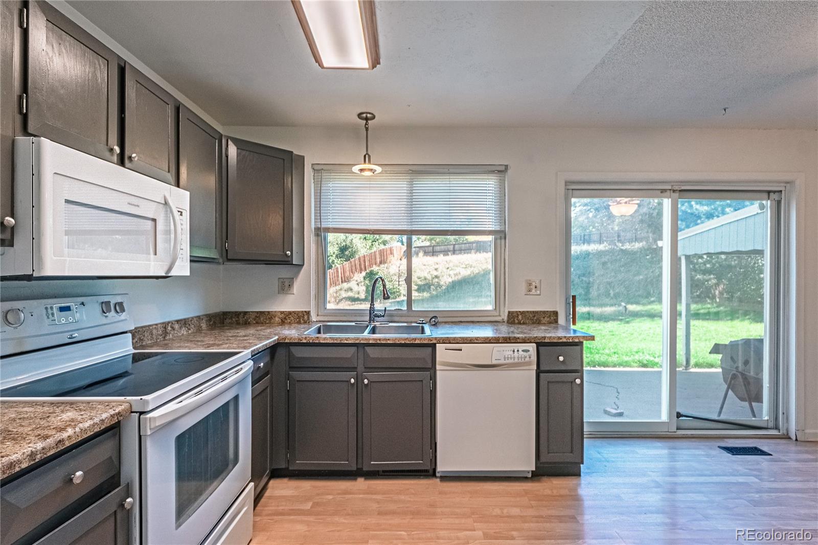 MLS Image #8 for 16879 e amherst avenue,aurora, Colorado
