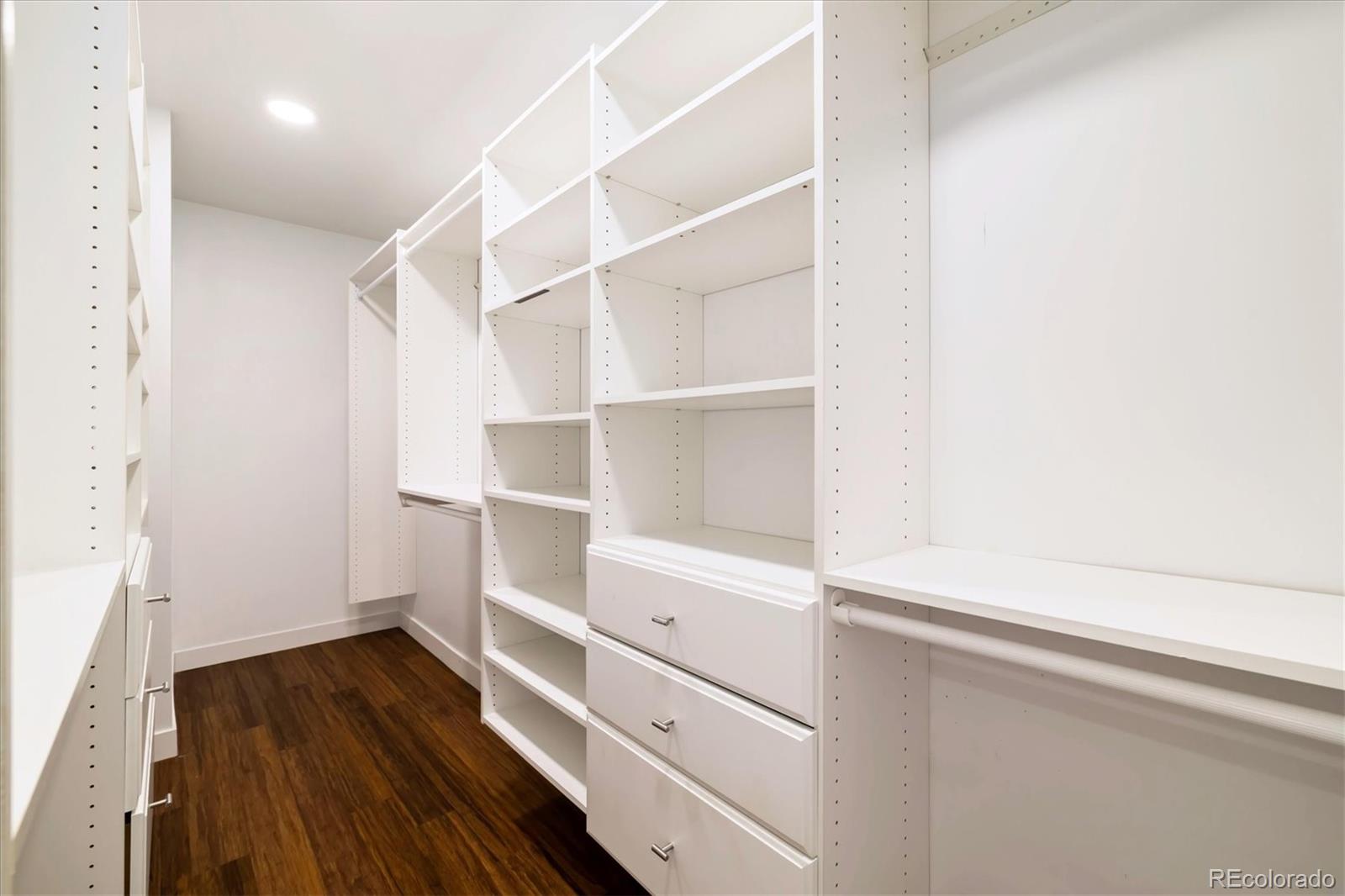 MLS Image #29 for 2334 s leyden street,denver, Colorado