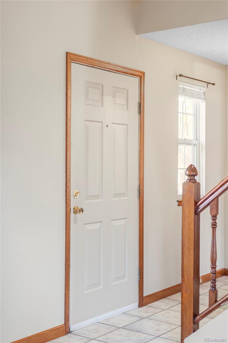 MLS Image #2 for 5474 w canyon trail,littleton, Colorado