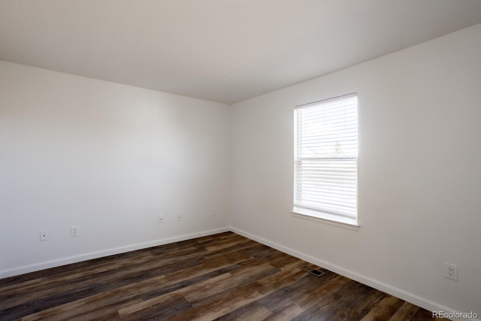 MLS Image #18 for 2992  quarterland street,strasburg, Colorado