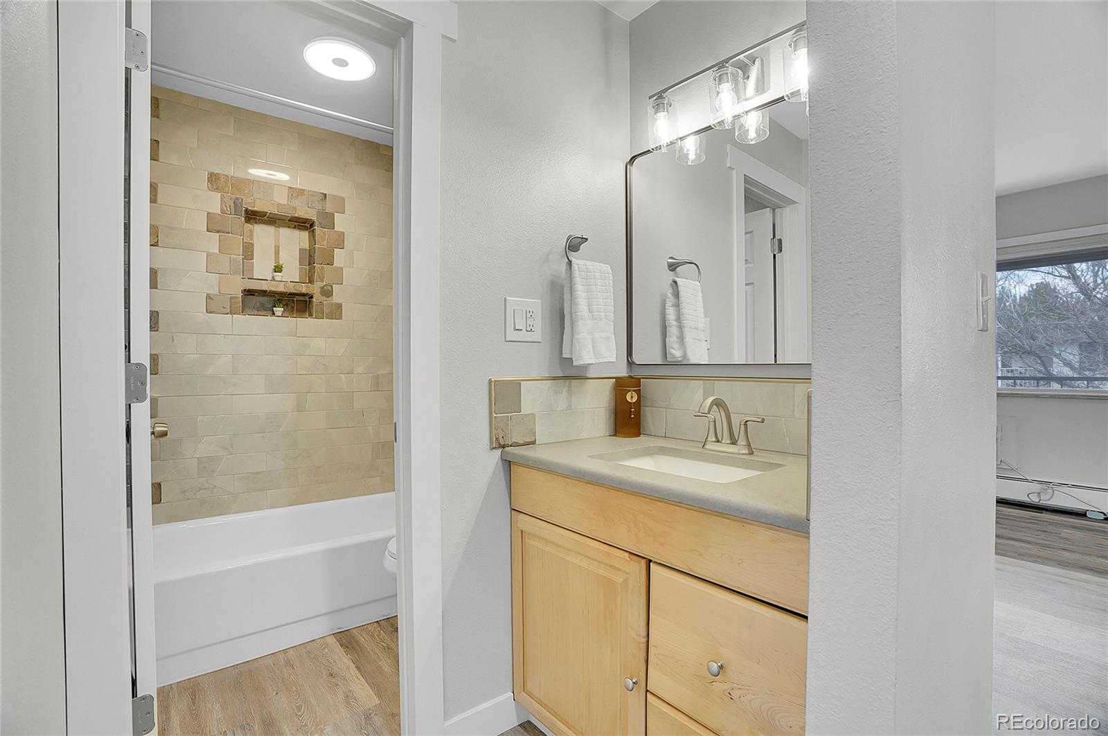 MLS Image #14 for 5995 e ilif avenue 308,denver, Colorado