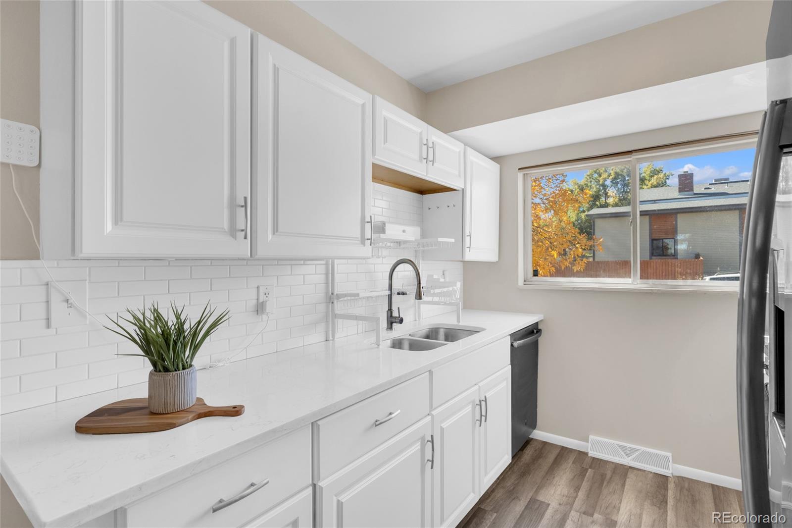 MLS Image #10 for 12711 w jewell circle,lakewood, Colorado