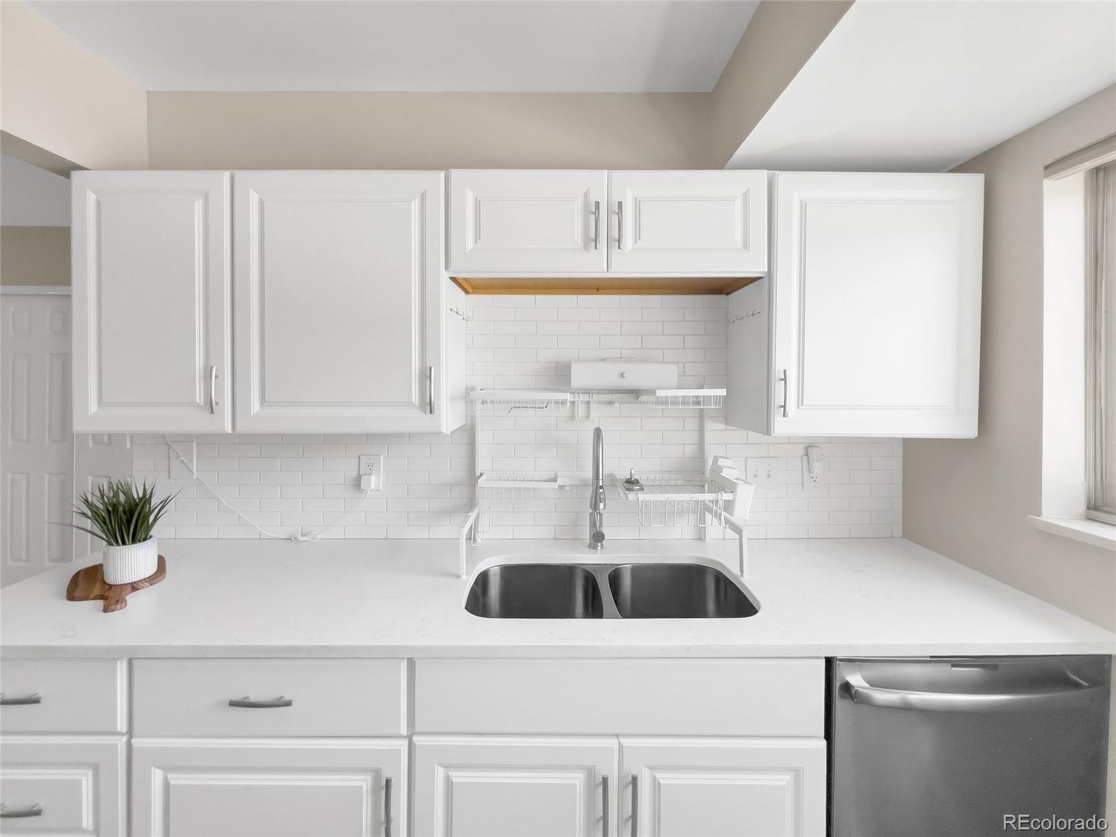 MLS Image #12 for 12711 w jewell circle,lakewood, Colorado