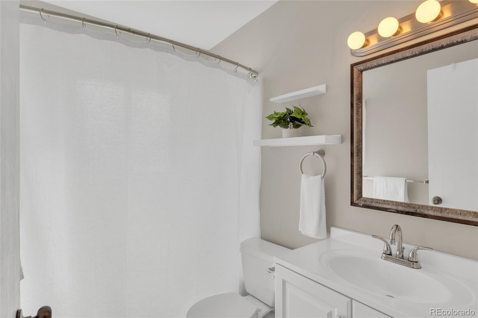 MLS Image #15 for 12711 w jewell circle,lakewood, Colorado