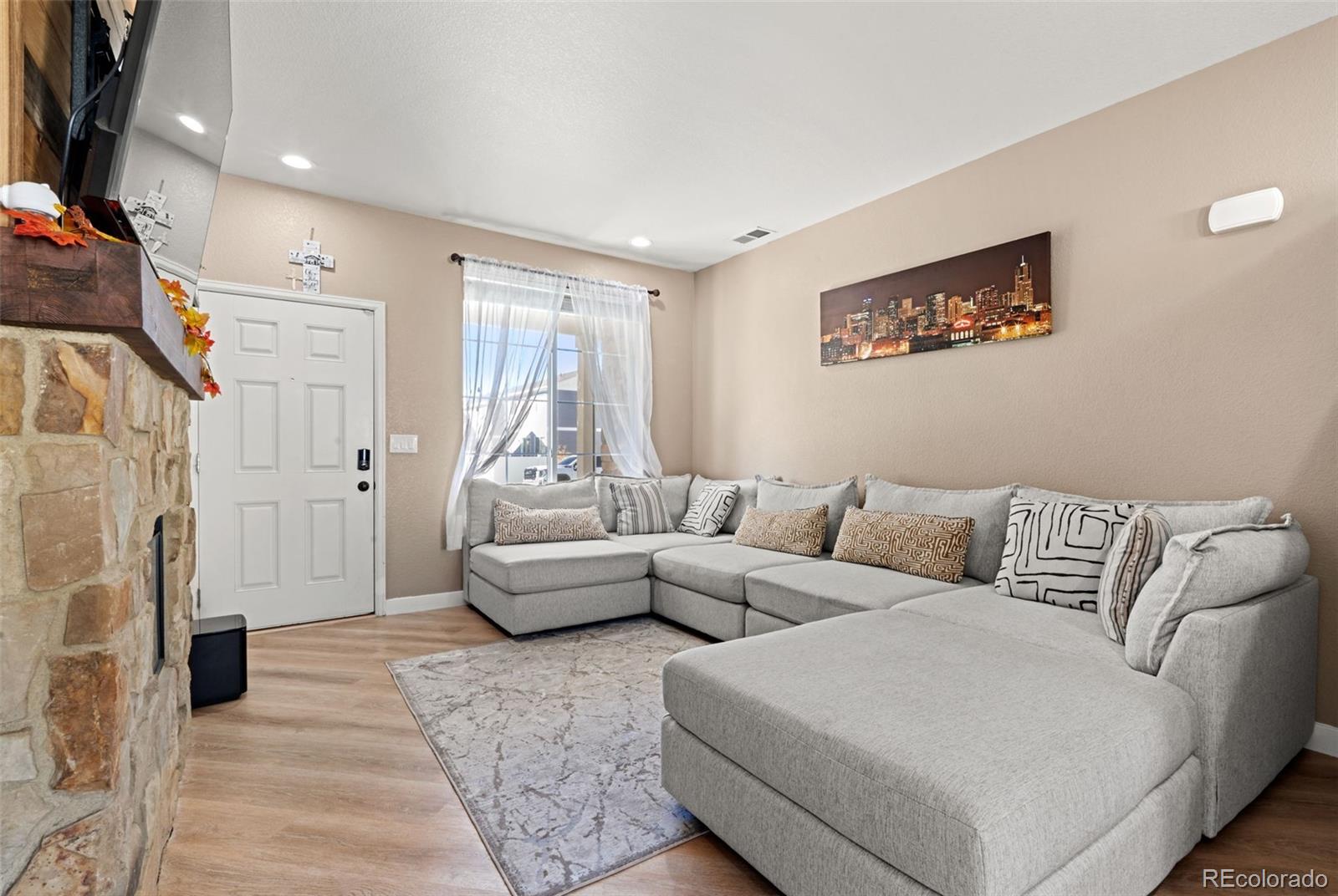 MLS Image #5 for 5556  liverpool street,denver, Colorado