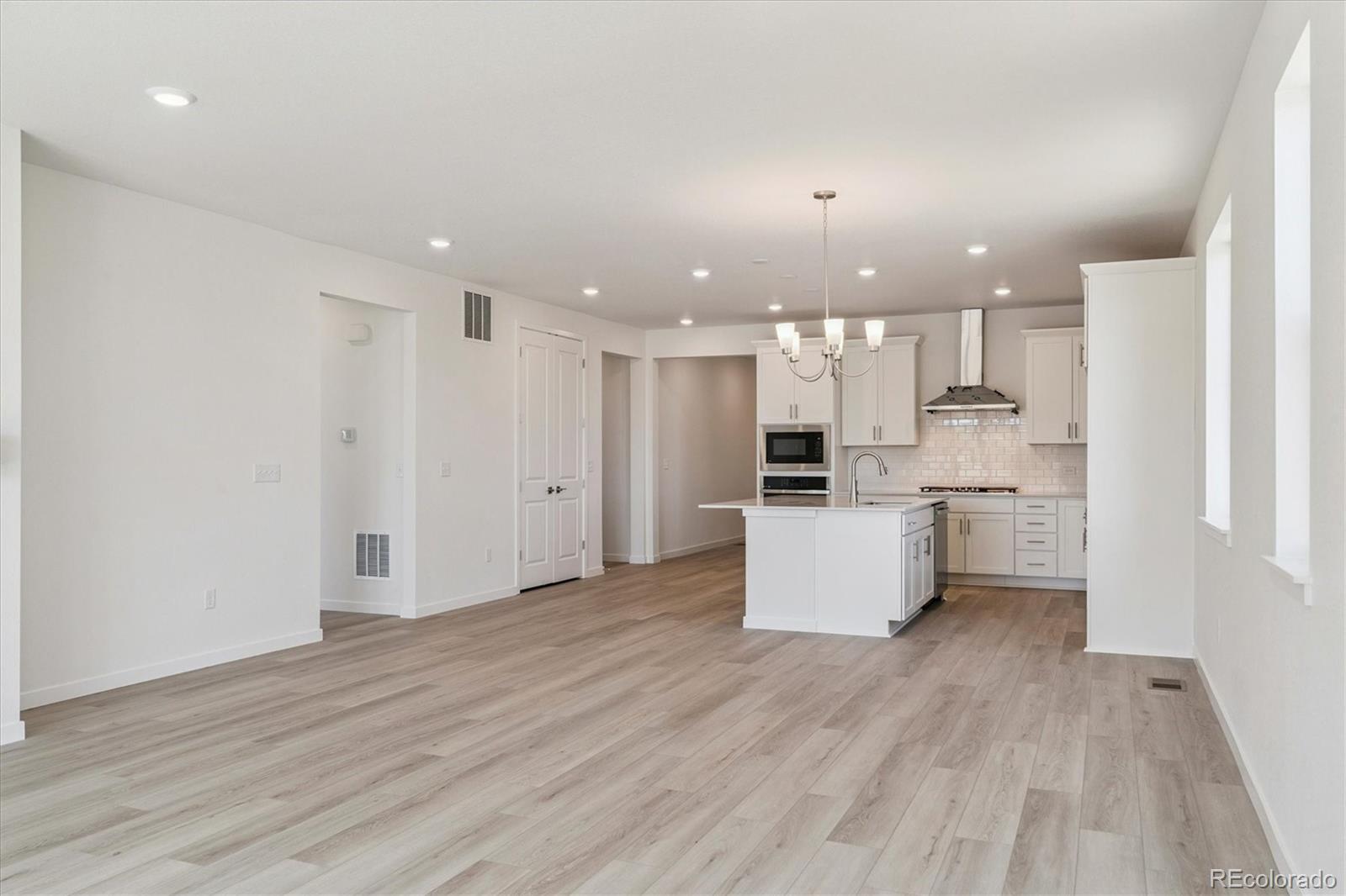 MLS Image #8 for 770  lawson drive,elizabeth, Colorado