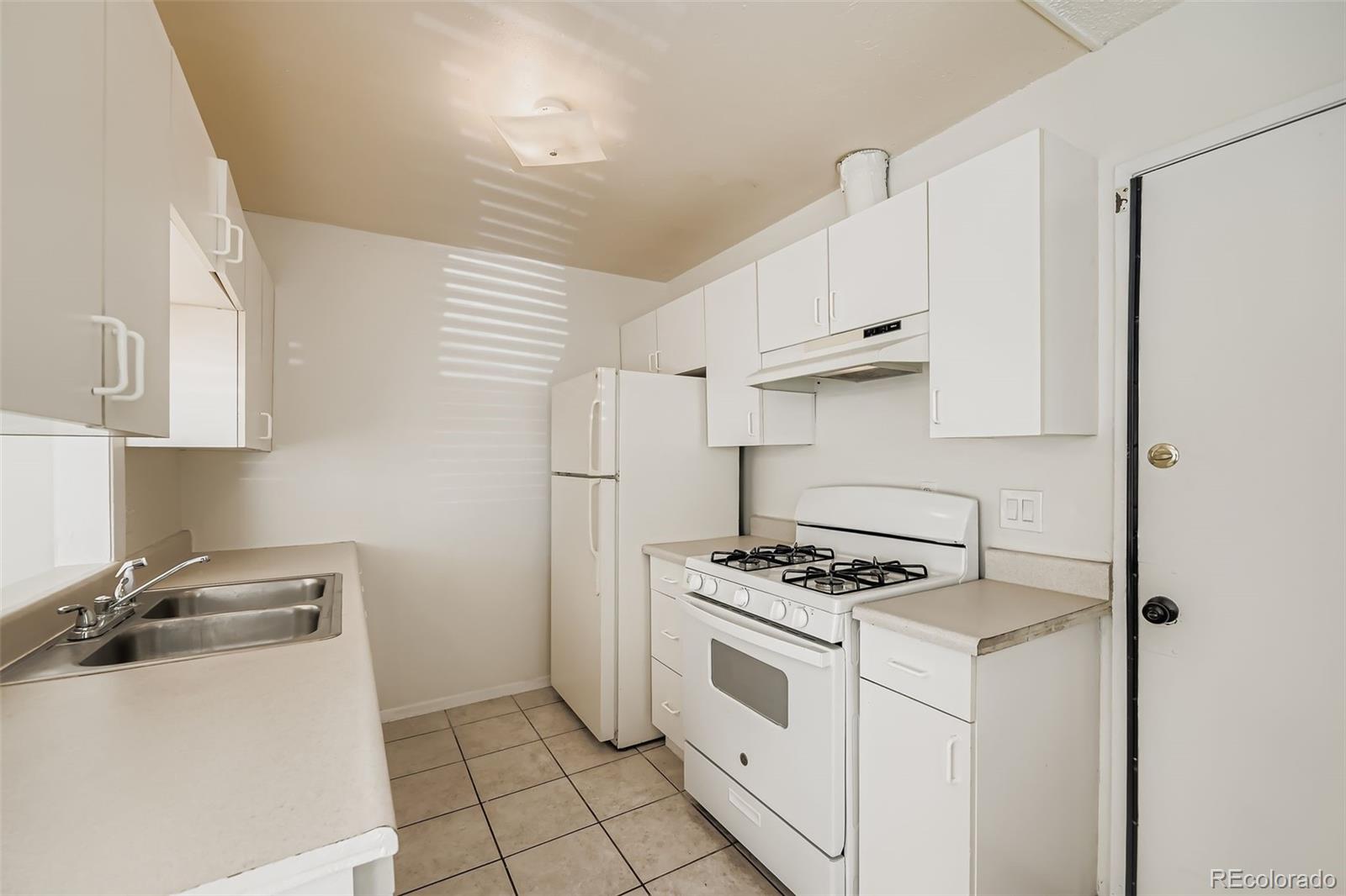 MLS Image #4 for 10742 e exposition avenue 223,aurora, Colorado