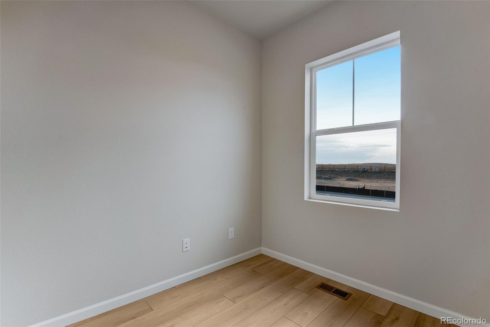 MLS Image #5 for 13571 e 99th place,commerce city, Colorado