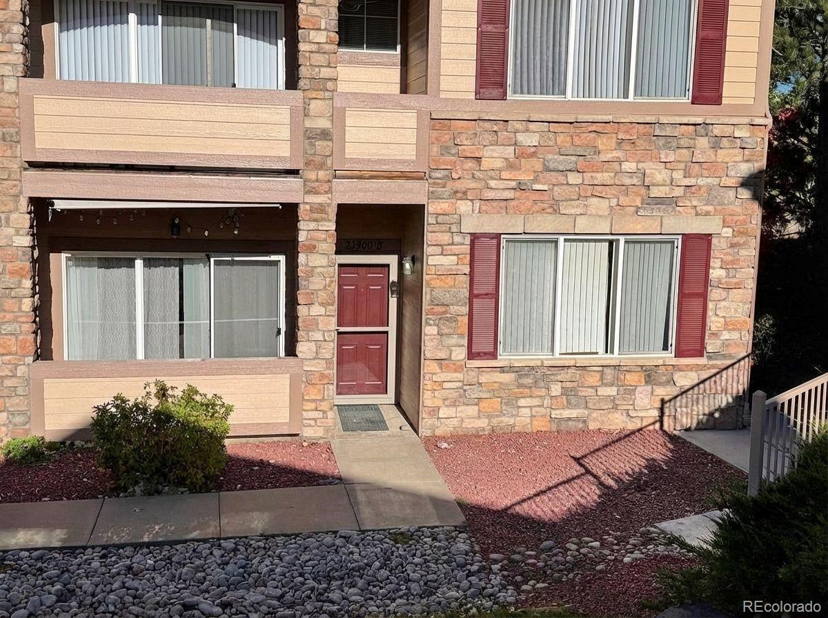 MLS Image #1 for 22960 e roxbury drive e,aurora, Colorado