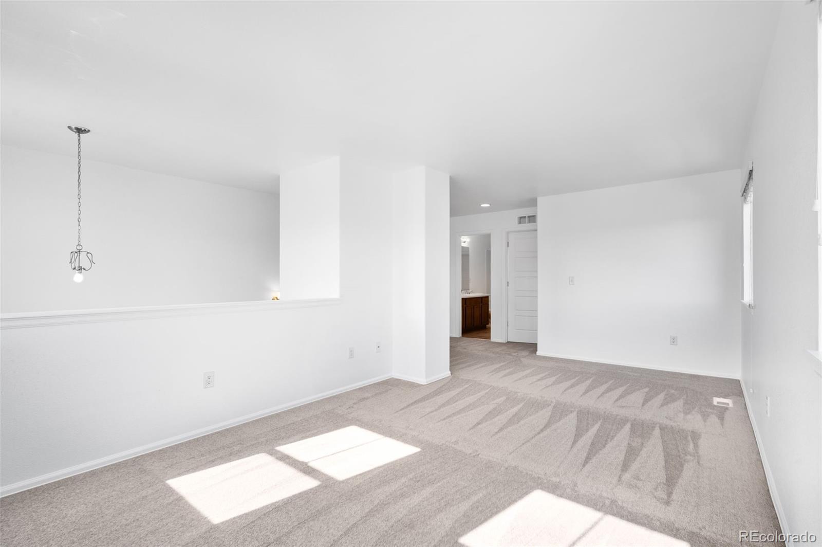 MLS Image #18 for 25581 e 2nd place,aurora, Colorado