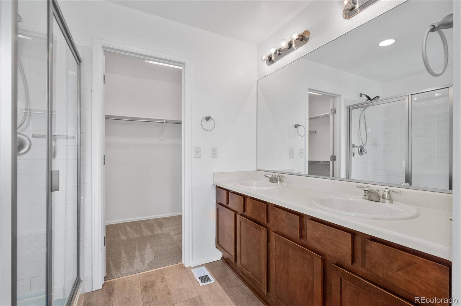 MLS Image #21 for 25581 e 2nd place,aurora, Colorado