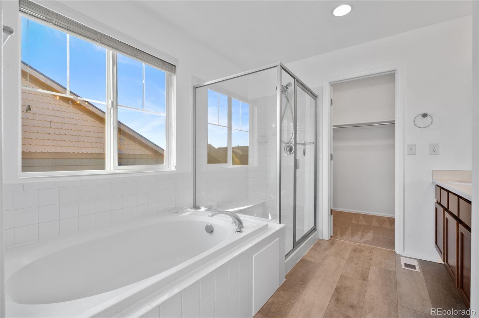 MLS Image #22 for 25581 e 2nd place,aurora, Colorado