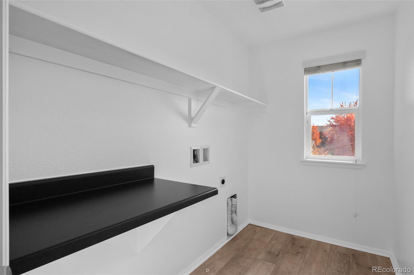 MLS Image #27 for 25581 e 2nd place,aurora, Colorado