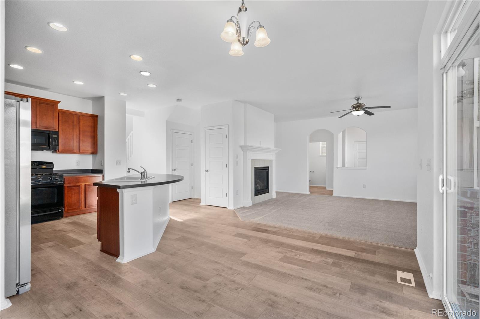 MLS Image #6 for 25581 e 2nd place,aurora, Colorado