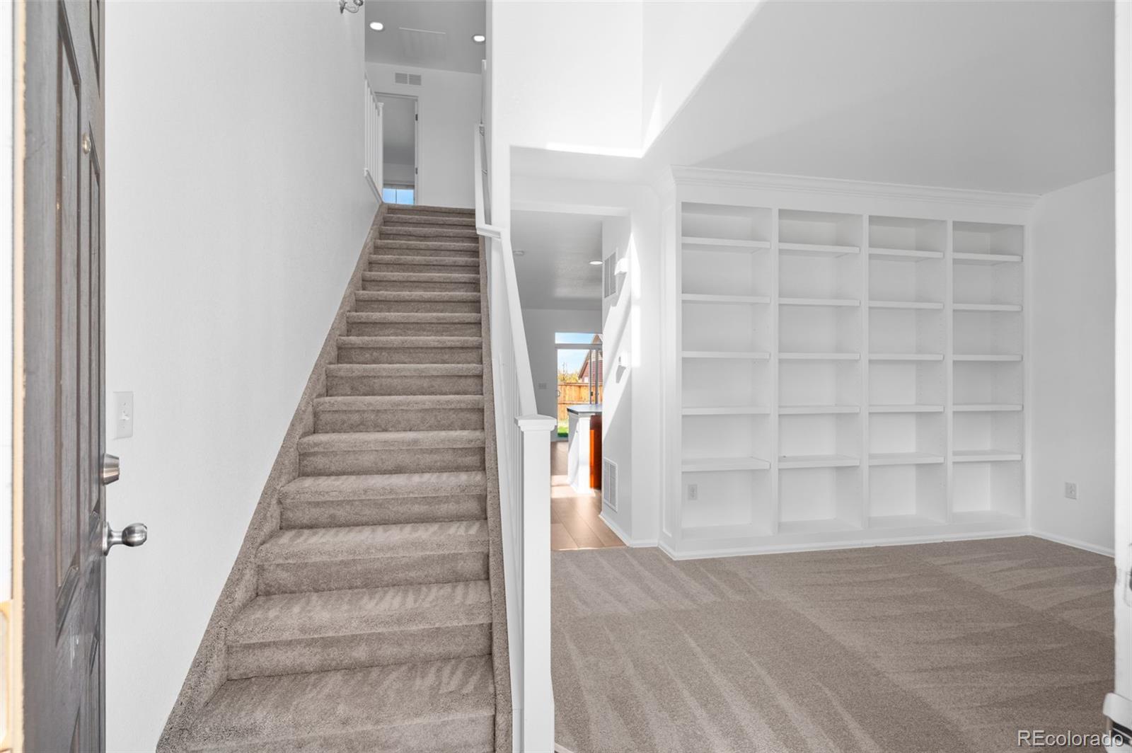 MLS Image #9 for 25581 e 2nd place,aurora, Colorado