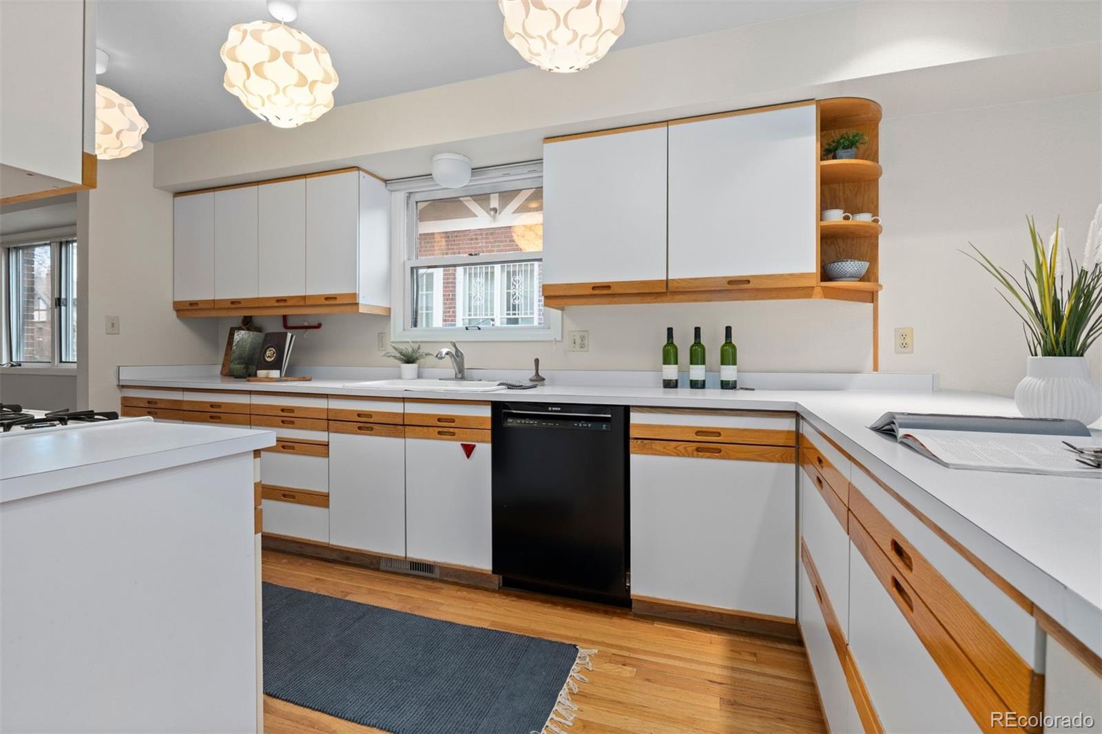 MLS Image #12 for 838  milwaukee street,denver, Colorado
