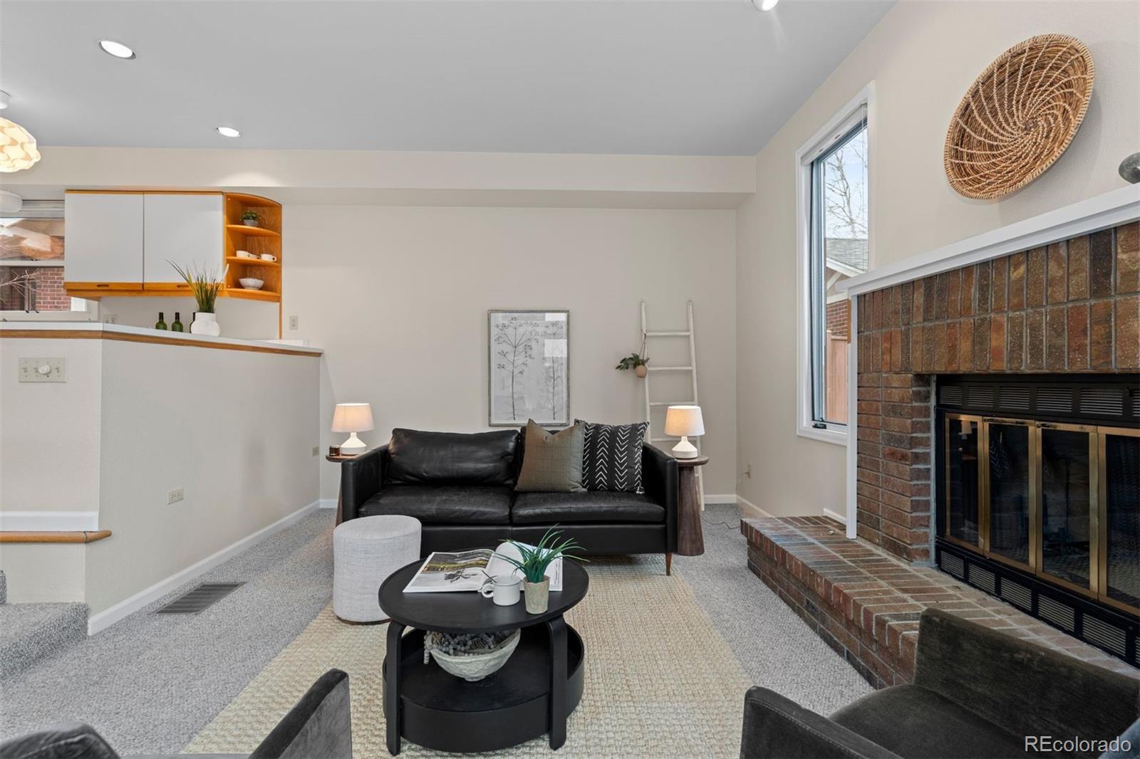 MLS Image #17 for 838  milwaukee street,denver, Colorado