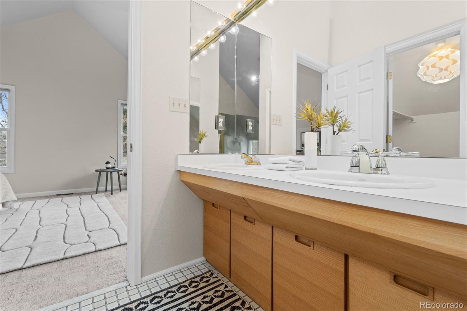 MLS Image #30 for 838  milwaukee street,denver, Colorado