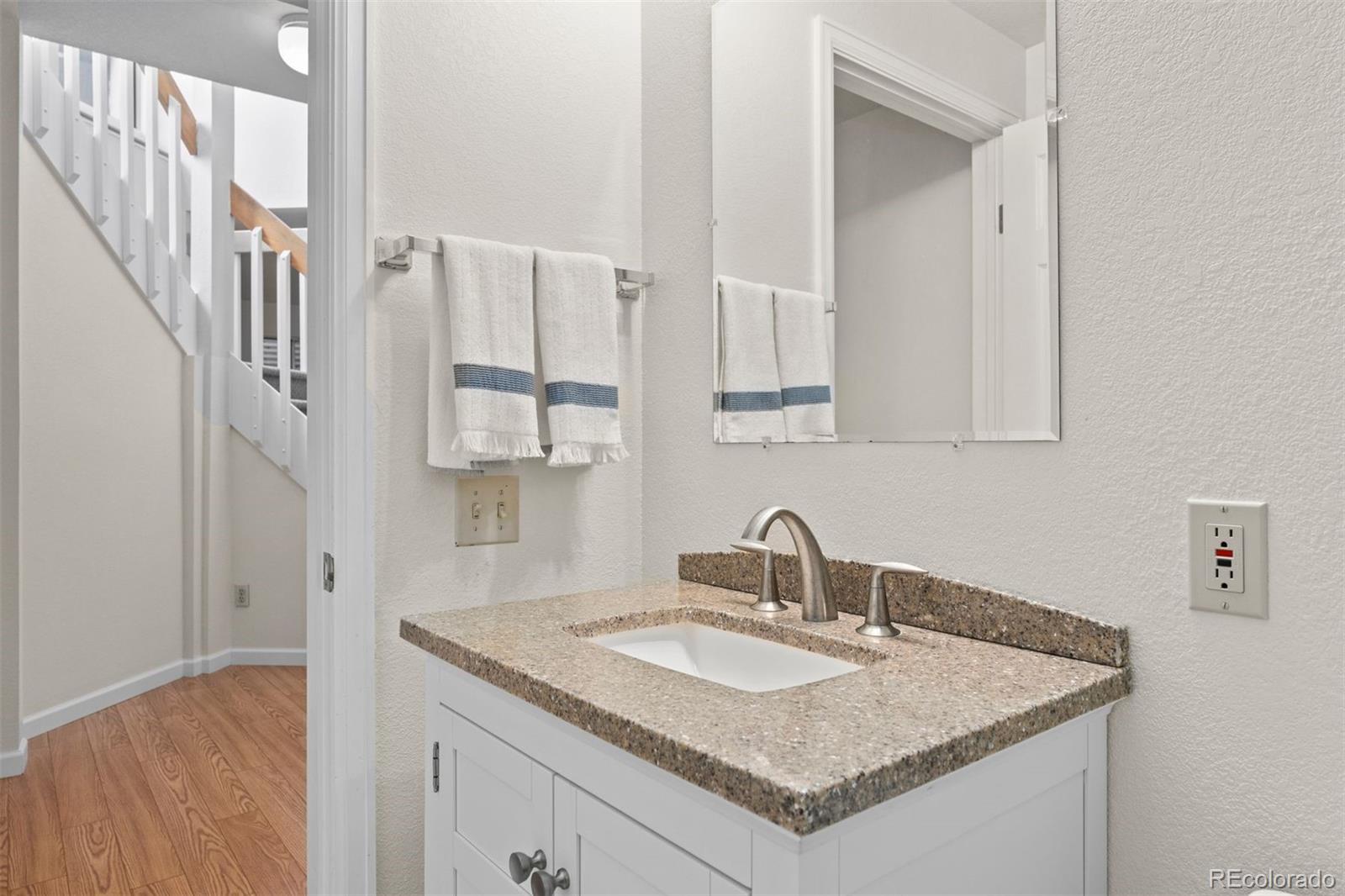 MLS Image #40 for 838  milwaukee street,denver, Colorado