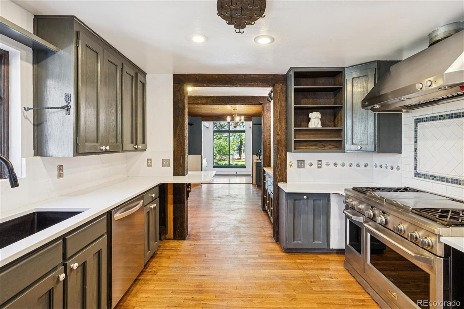 MLS Image #11 for 8535 e hawaii lane,denver, Colorado