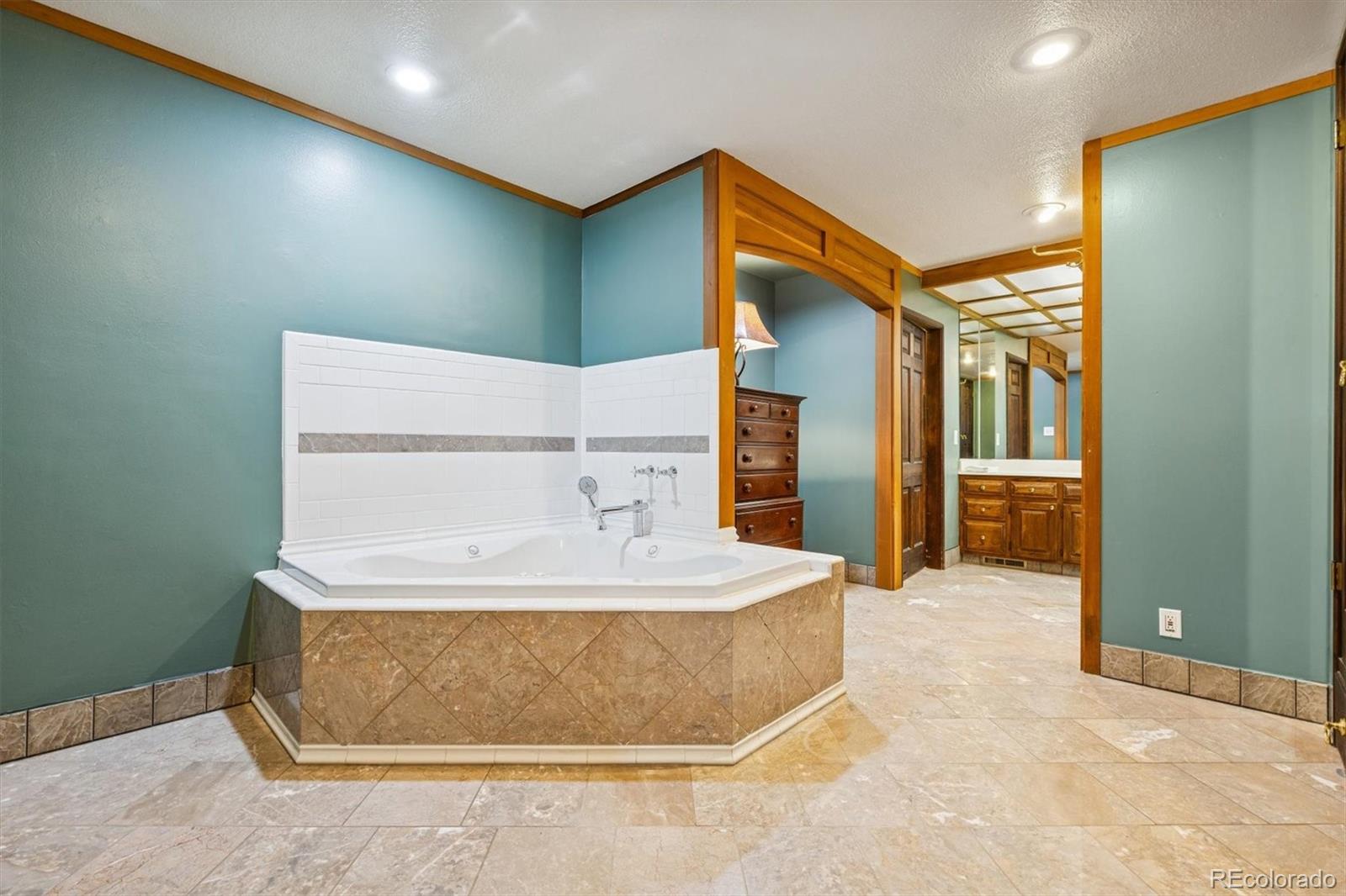 MLS Image #25 for 8535 e hawaii lane,denver, Colorado