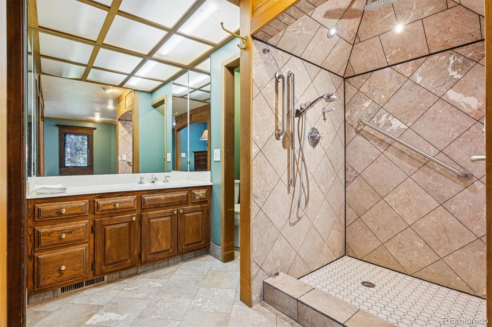 MLS Image #27 for 8535 e hawaii lane,denver, Colorado