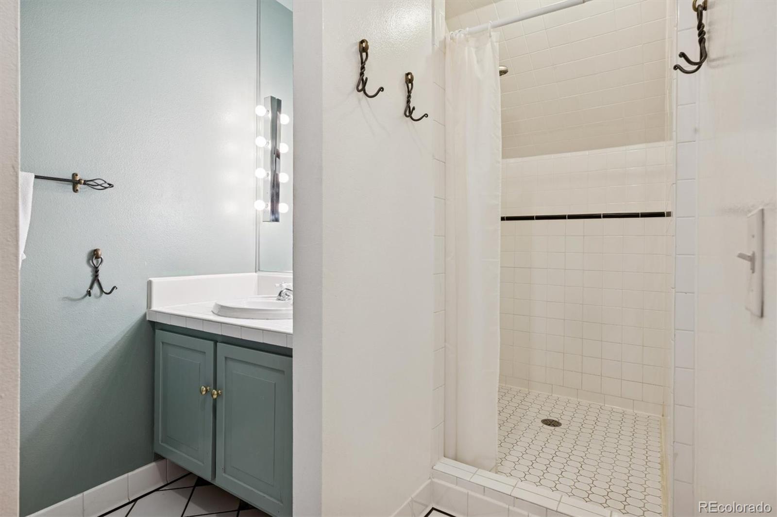 MLS Image #33 for 8535 e hawaii lane,denver, Colorado