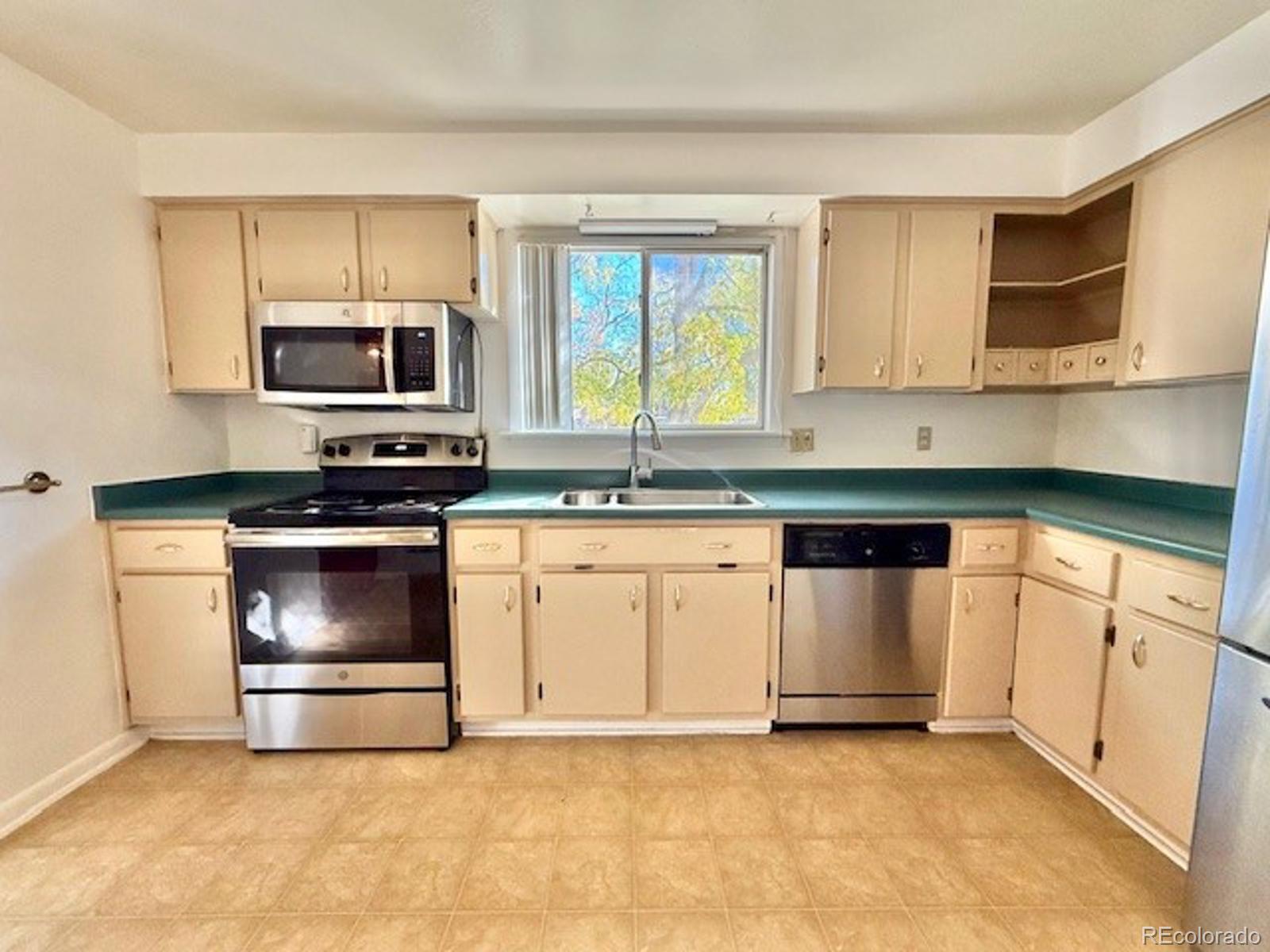 MLS Image #8 for 1623 s cody street,lakewood, Colorado
