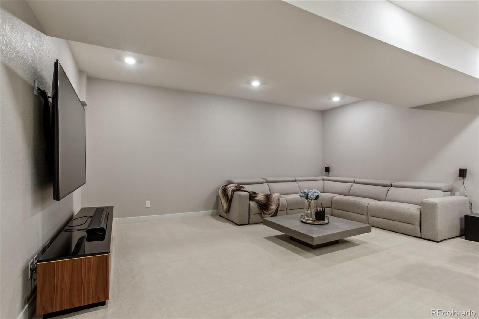 MLS Image #20 for 6031 n fulton street,denver, Colorado