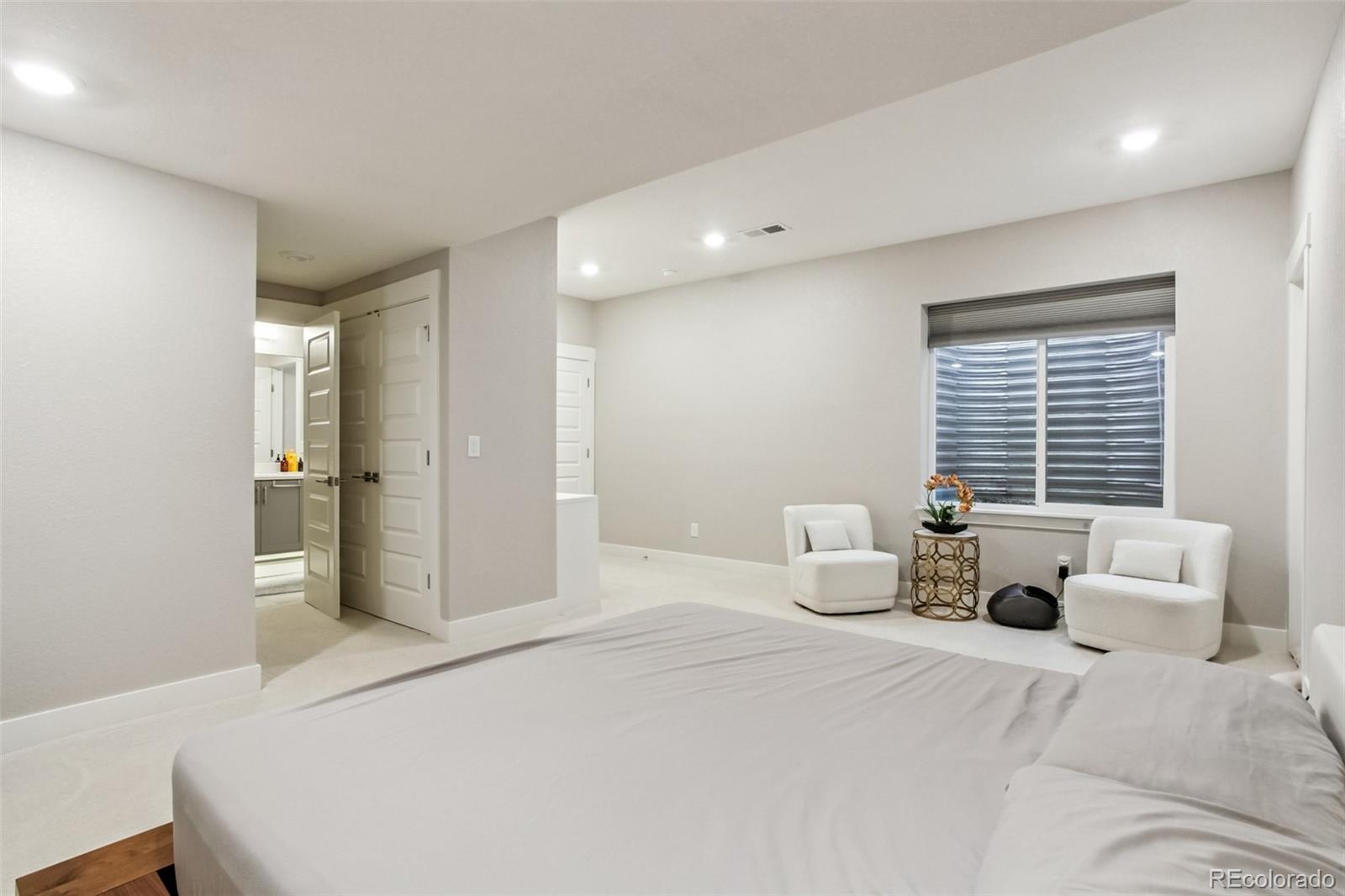 MLS Image #27 for 6031 n fulton street,denver, Colorado