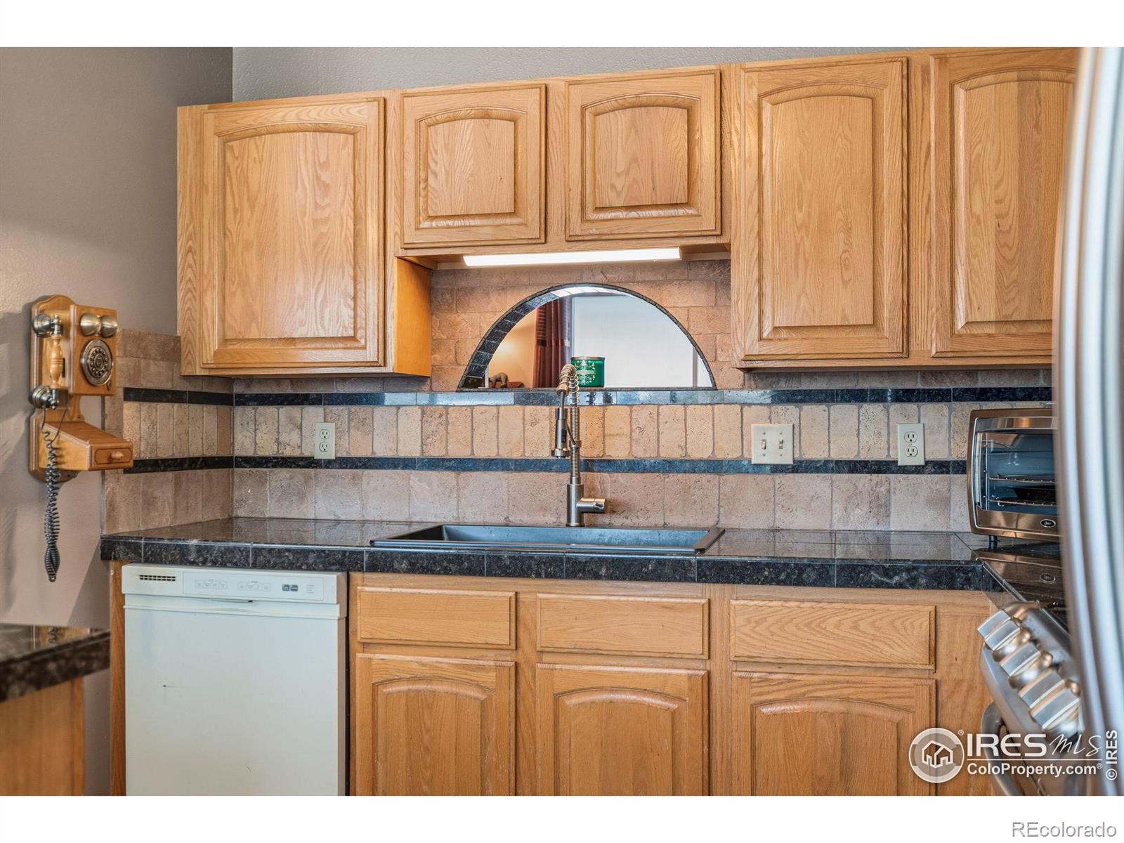 MLS Image #14 for 974 s dotsero drive,loveland, Colorado