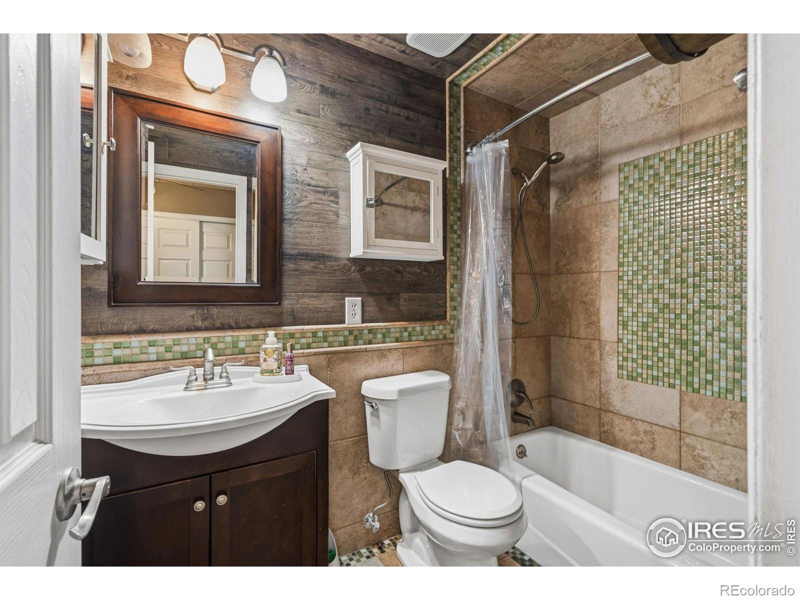 MLS Image #24 for 974 s dotsero drive,loveland, Colorado