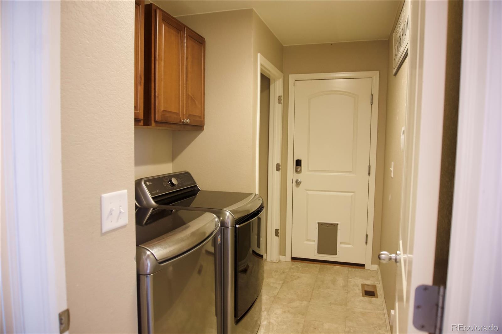 MLS Image #11 for 6277 n flanders street,aurora, Colorado