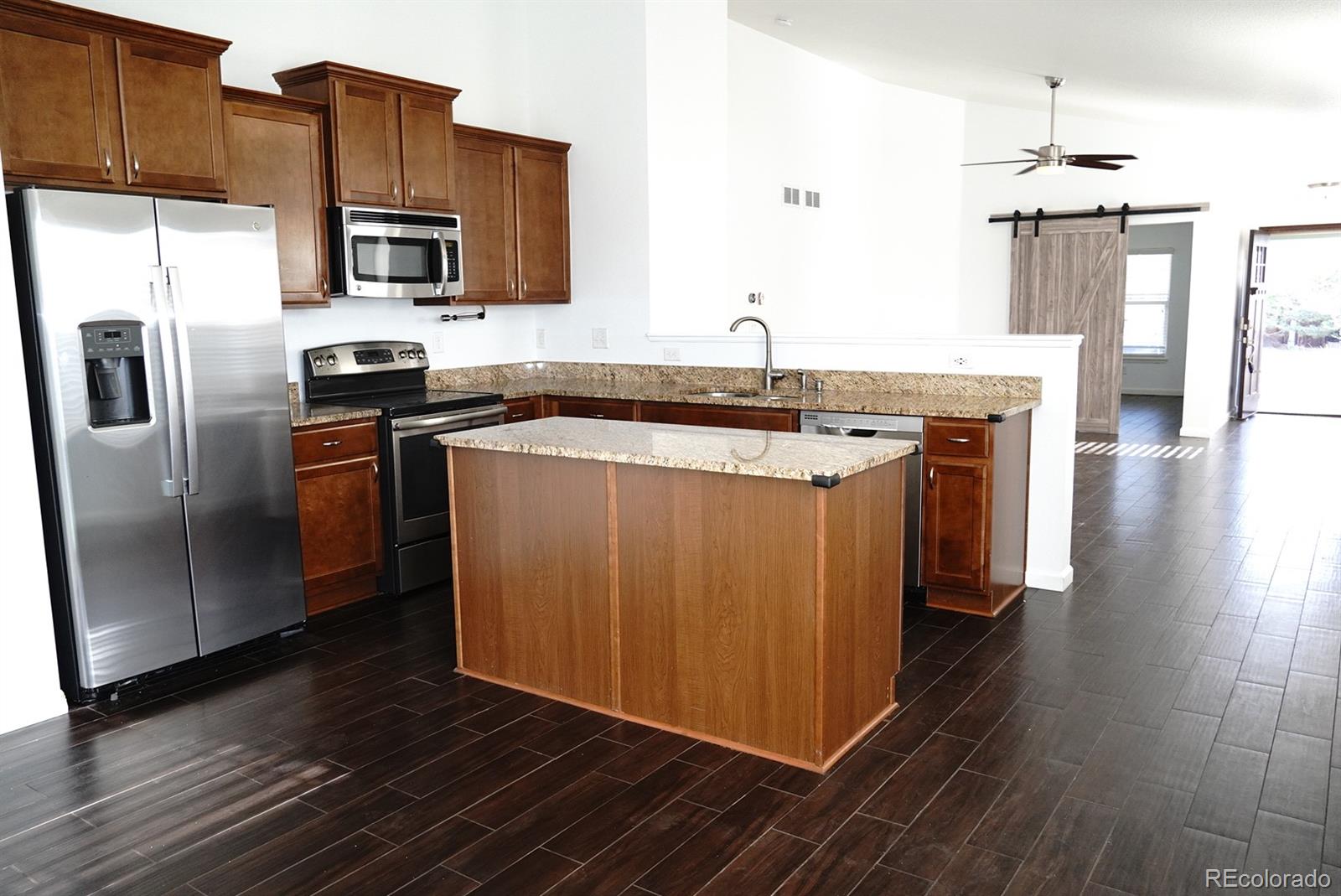 MLS Image #4 for 6277 n flanders street,aurora, Colorado