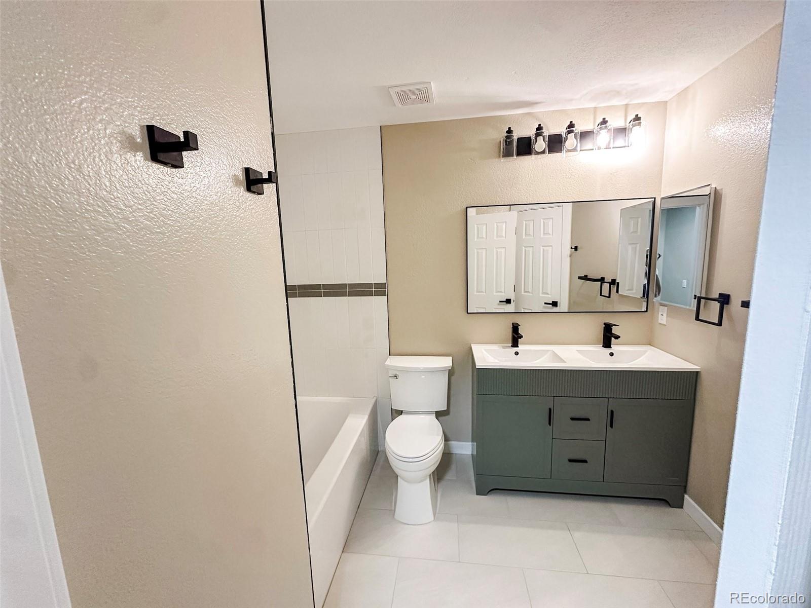 MLS Image #14 for 8181 s fillmore circle ,centennial, Colorado
