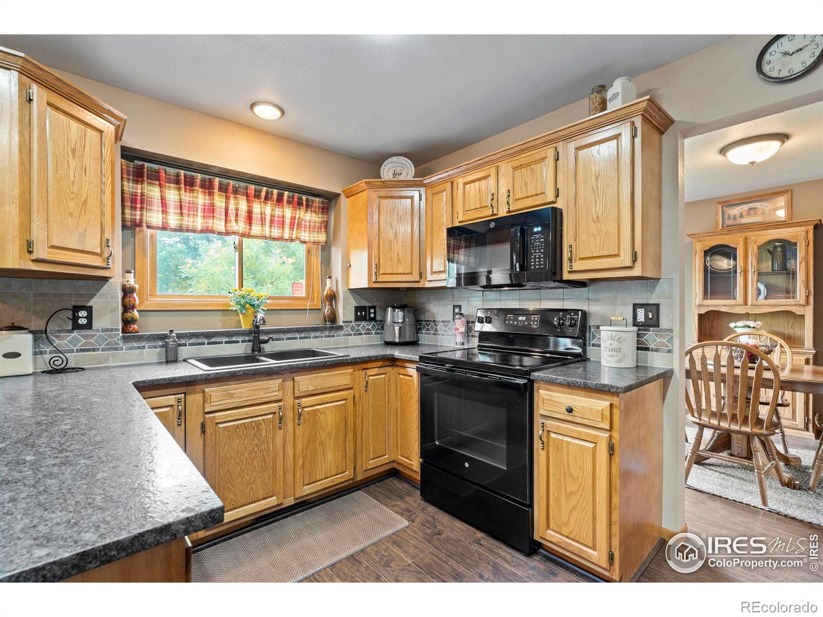 MLS Image #12 for 1808  silvergate road,fort collins, Colorado