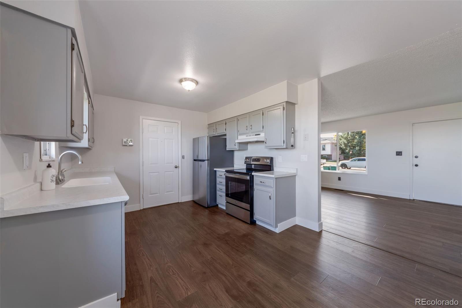 MLS Image #4 for 16357 e 18th place,aurora, Colorado