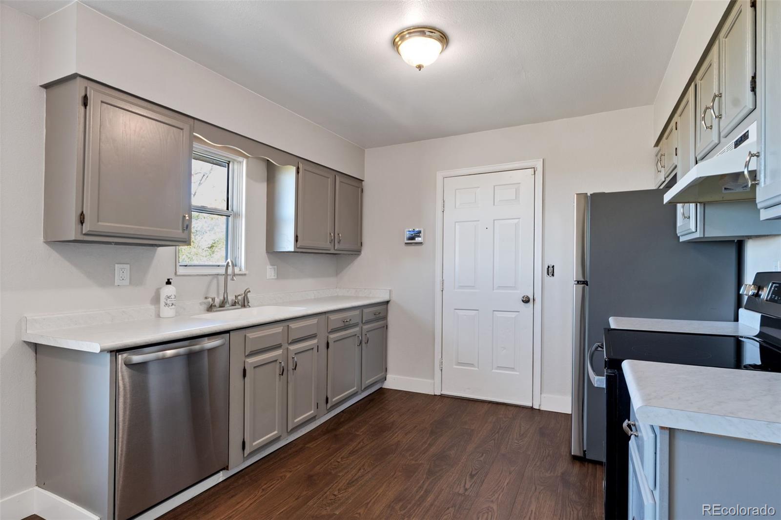 MLS Image #5 for 16357 e 18th place,aurora, Colorado
