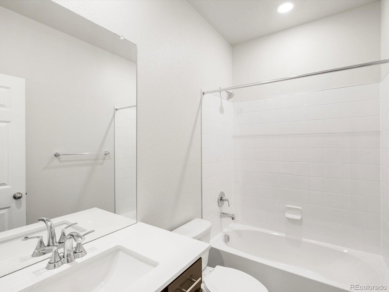 MLS Image #33 for 1617  yampa river drive,windsor, Colorado