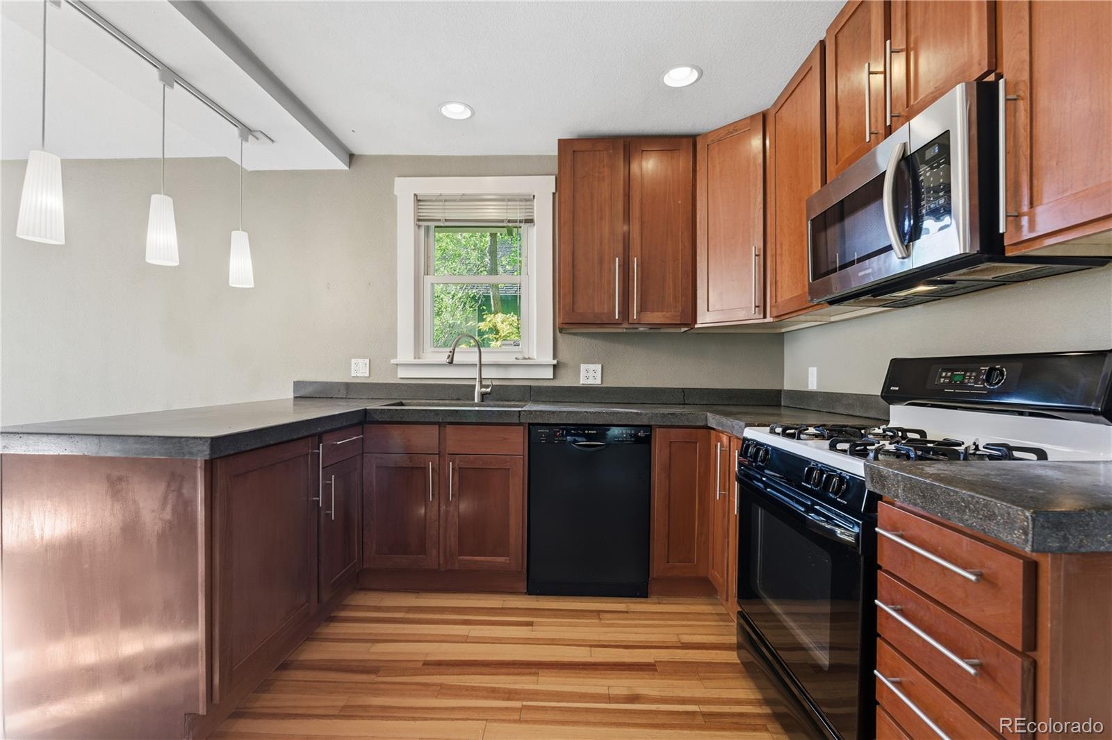MLS Image #7 for 5069  newton street,denver, Colorado