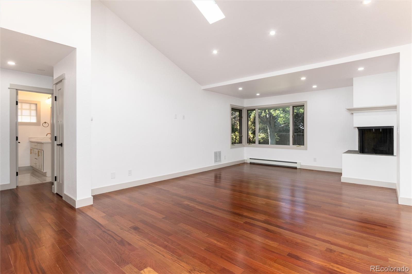 MLS Image #11 for 3001 s steele street,denver, Colorado