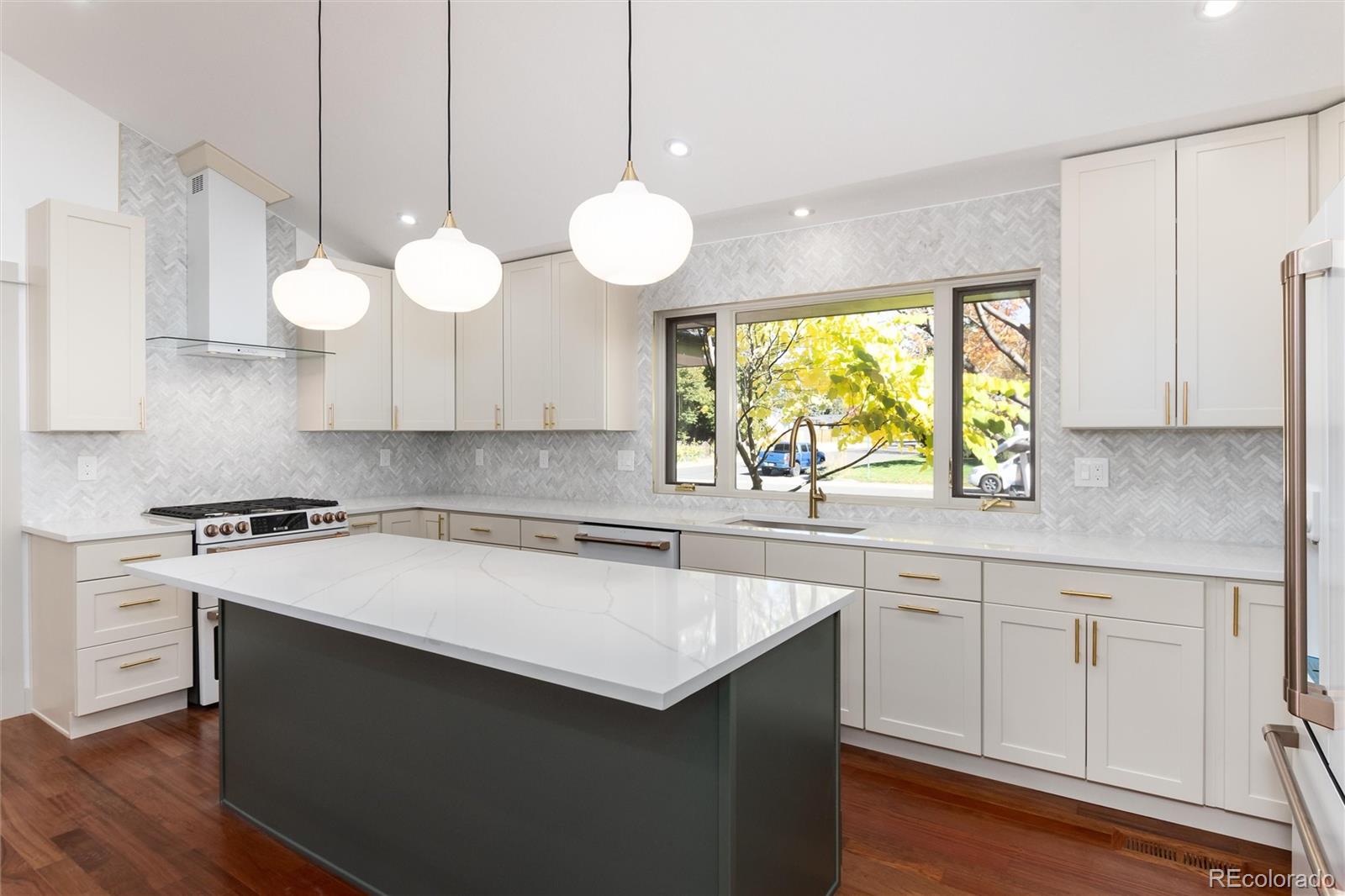MLS Image #17 for 3001 s steele street,denver, Colorado